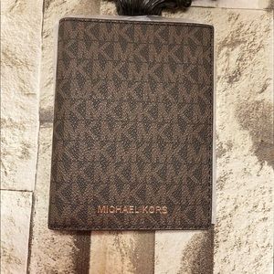 Michael Kors Bedford Travel Passport Wallet